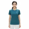 Komia 女款機能短 T，深綠色涼感薄荷纖維材質，修身剪裁運動上衣